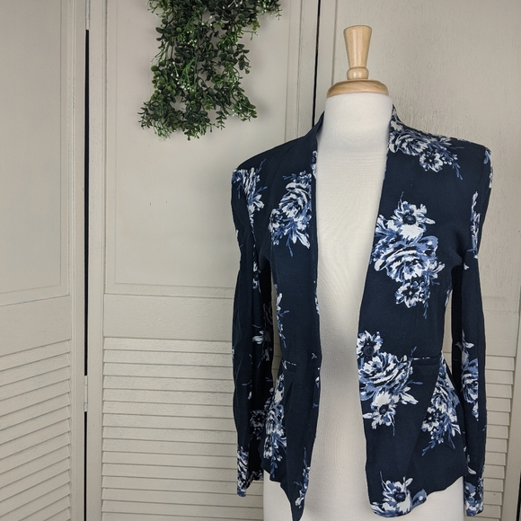 Simply Styled Jackets & Blazers - Simply Styled | Cotton Stretch Navy Floral Blazer
